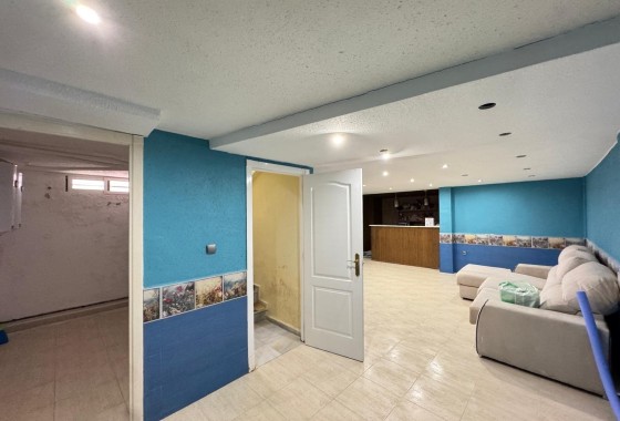Resale - Townhouse -
Guardamar del Segura - Urbanizaciones