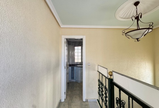 Resale - Townhouse -
Guardamar del Segura - Urbanizaciones