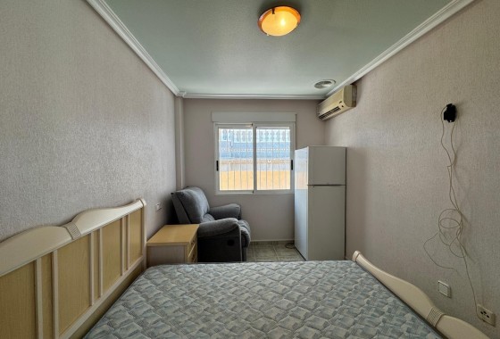 Resale - Townhouse -
Guardamar del Segura - Urbanizaciones