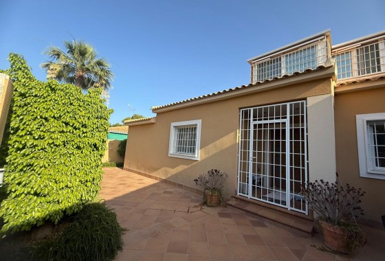Resale - Townhouse -
Orihuela Costa - Altos de Campoamor