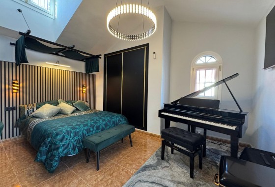 Resale - Townhouse -
Orihuela Costa - Los Dolses