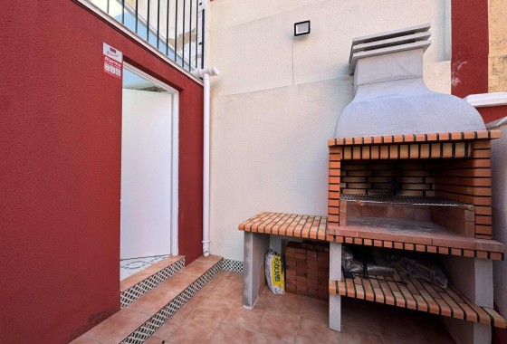 Resale - Townhouse -
Orihuela Costa - Los Dolses