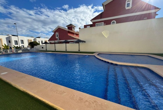 Resale - Townhouse -
Orihuela Costa - Los Dolses