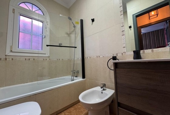 Resale - Townhouse -
Orihuela Costa - Los Dolses