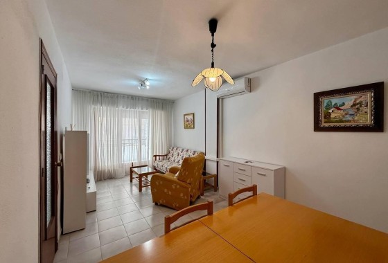 Wiederverkauf - Wohnung / Apartment -
Torrevieja - Playa del Cura