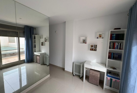 Wiederverkauf - Reihenhaus -
Torrevieja - Punta Prima