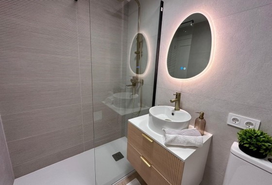 Herverkoop - Appartement / Flat -
Torrevieja