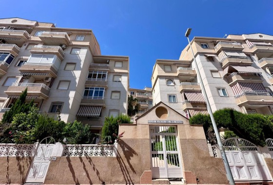 Herverkoop - Appartement / Flat -
Torrevieja
