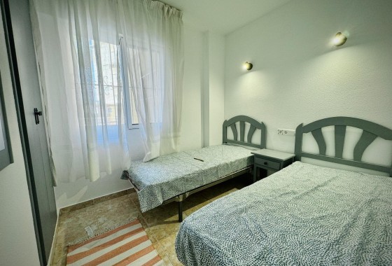Herverkoop - Appartement / Flat -
Torrevieja - Playa del Cura