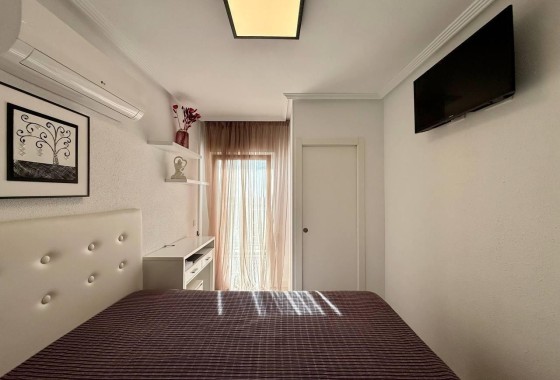 Wiederverkauf - Wohnung / Apartment -
Torrevieja - Nueva Torrevieja
