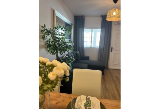 Wiederverkauf - Wohnung / Apartment -
Orihuela - Urbanización Perla del Mar