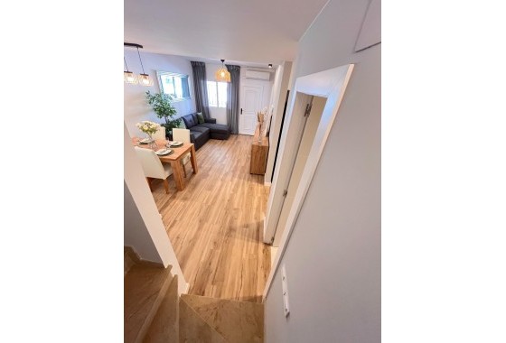 Wiederverkauf - Wohnung / Apartment -
Orihuela - Urbanización Perla del Mar
