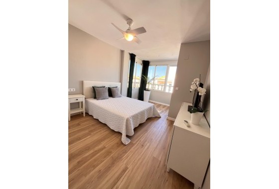 Wiederverkauf - Wohnung / Apartment -
Orihuela - Urbanización Perla del Mar