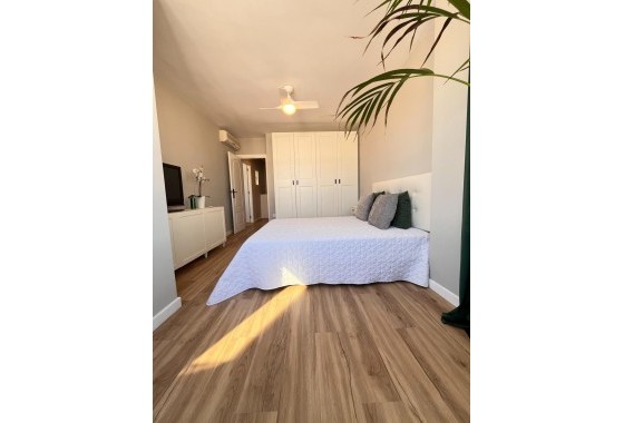 Wiederverkauf - Wohnung / Apartment -
Orihuela - Urbanización Perla del Mar