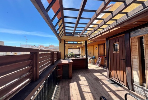Wiederverkauf - Wohnung / Apartment -
Torrevieja