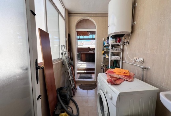 Wiederverkauf - Wohnung / Apartment -
Torrevieja
