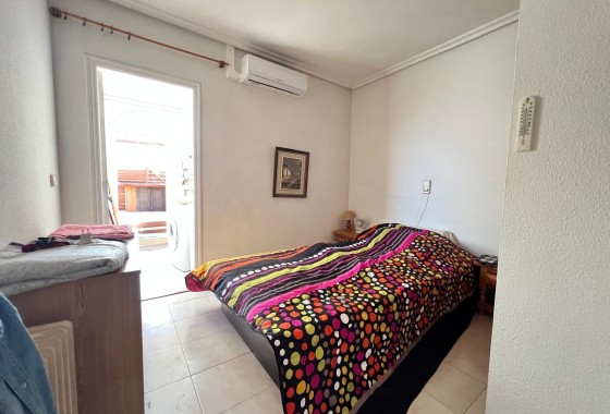 Wiederverkauf - Wohnung / Apartment -
Torrevieja