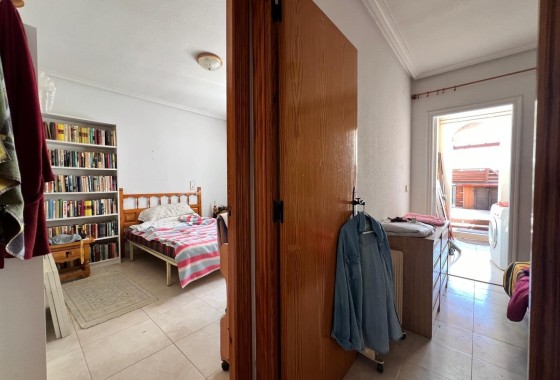 Wiederverkauf - Wohnung / Apartment -
Torrevieja