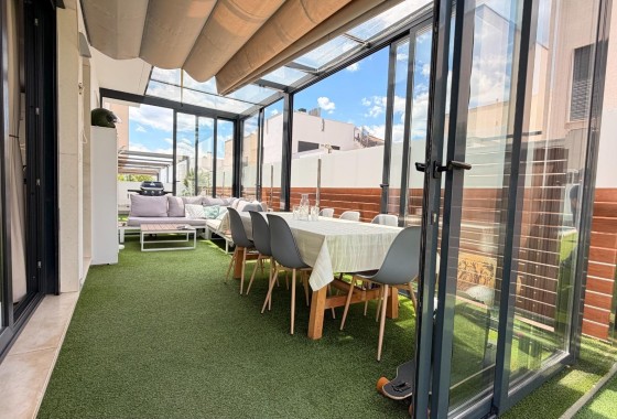 Wiederverkauf - Freistehende Villa -
Torrevieja - Aguas Nuevas