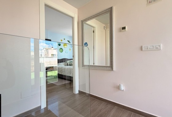 Wiederverkauf - Freistehende Villa -
Torrevieja - Aguas Nuevas