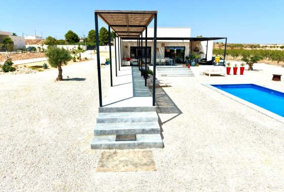 Resale - Detached Villa -
Pinoso