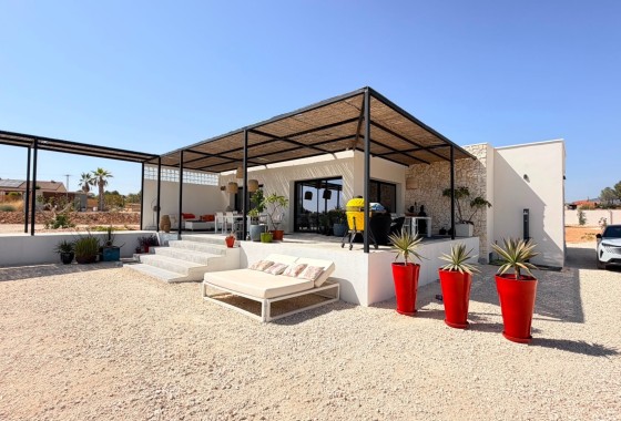Resale - Detached Villa -
Pinoso