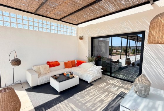 Resale - Detached Villa -
Pinoso