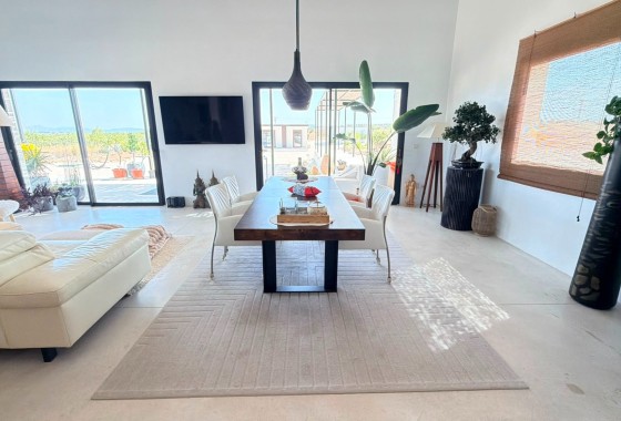 Resale - Detached Villa -
Pinoso