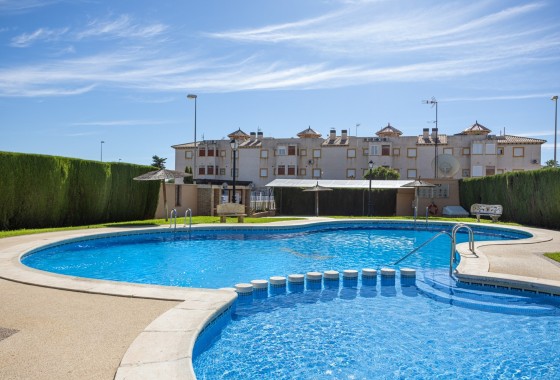 Revente - Villa jumelée -
Lomas de Cabo Roig - Playa Golf