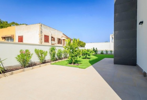Herverkoop - Vrijstaande villa -
Torrevieja - Los Balcones