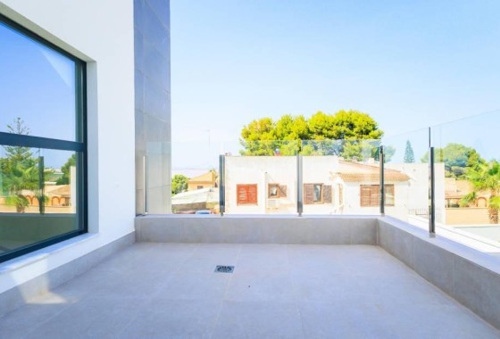 Herverkoop - Vrijstaande villa -
Torrevieja - Los Balcones