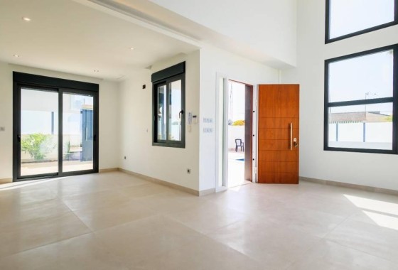 Herverkoop - Vrijstaande villa -
Torrevieja - Los Balcones