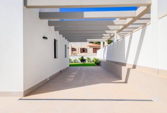 Herverkoop - Vrijstaande villa -
Torrevieja - Los Balcones