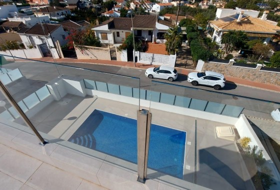 Herverkoop - Vrijstaande villa -
Torrevieja - Los Balcones