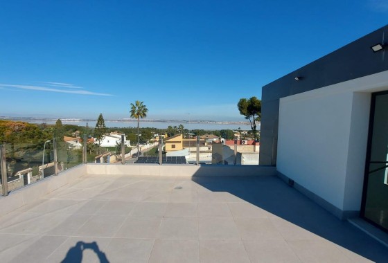 Herverkoop - Vrijstaande villa -
Torrevieja - Los Balcones