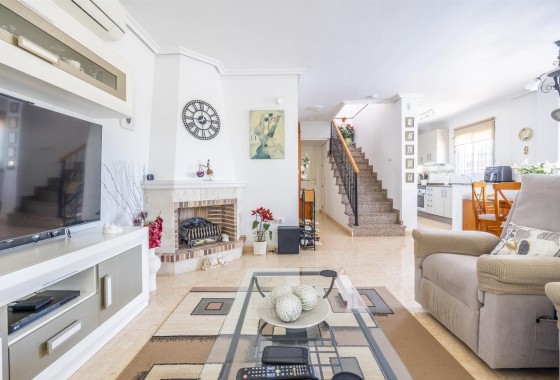 Revente - Villa Individuelle -
Sucina