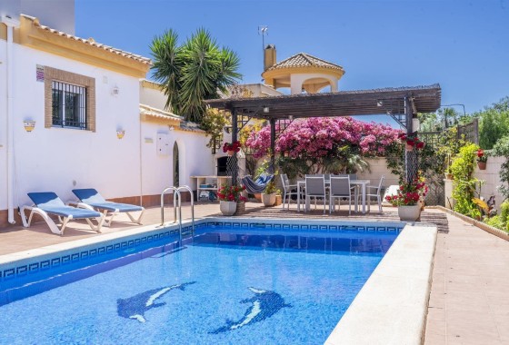 Revente - Villa Individuelle -
Sucina