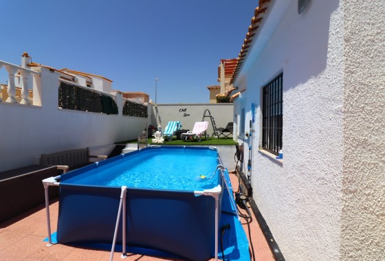 Herverkoop - Vrijstaande villa -
Orihuela Costa - Villamartin