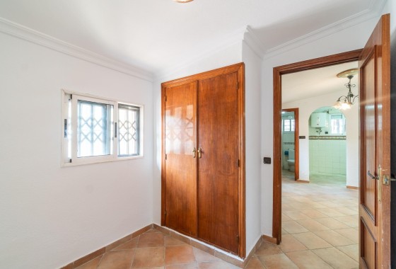 Herverkoop - Vrijstaande Villa -
Torrevieja - Orihuela Costa