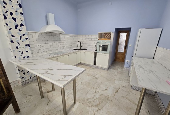 Venta - Apartamento / Piso -
Pinoso