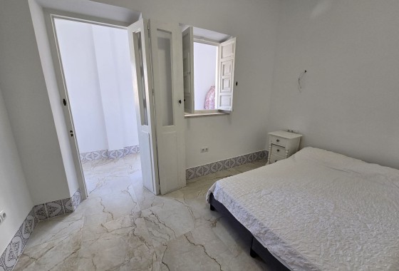 Venta - Apartamento / Piso -
Pinoso