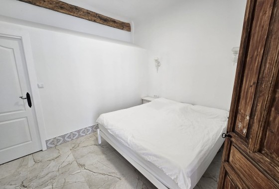 Venta - Apartamento / Piso -
Pinoso