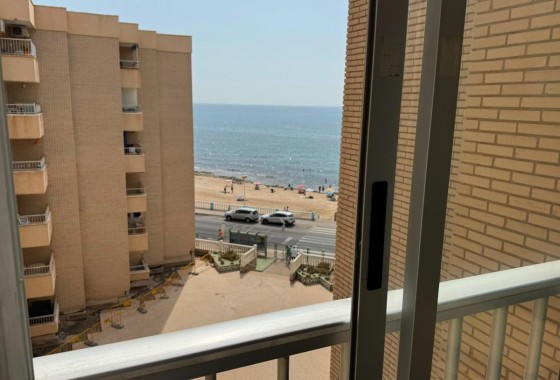 Herverkoop - Appartement / Flat -
Torrevieja - Playa de los Locos