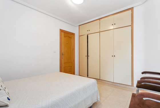 Herverkoop - Appartement / Flat -
Torrevieja - Playa de los Locos