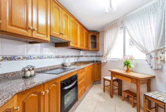Herverkoop - Appartement / Flat -
Torrevieja - Playa de los Locos