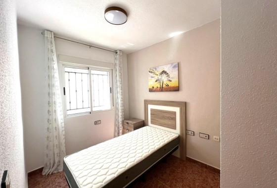 Herverkoop - Appartement / Flat -
Torrevieja - Los Balcones