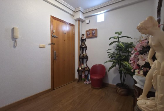 Wiederverkauf - Wohnung / Apartment -
Torrevieja - Acequion