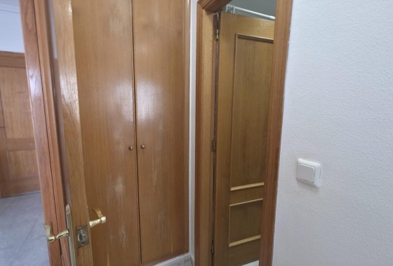 Wiederverkauf - Wohnung / Apartment -
Torrevieja - Playa de los Locos