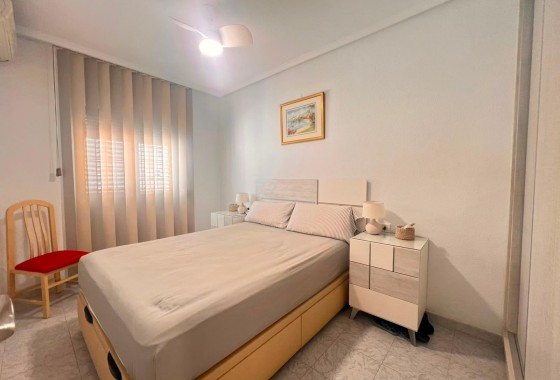 Wiederverkauf - Wohnung / Apartment -
Torrevieja - Torrejón