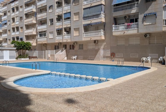 Wiederverkauf - Wohnung / Apartment -
Torrevieja